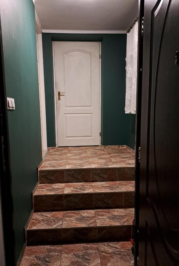 Twoja Przestrzen Noclegi Pokoje Mieszkanie Do Wynajecia Nowy Sacz Exterior photo